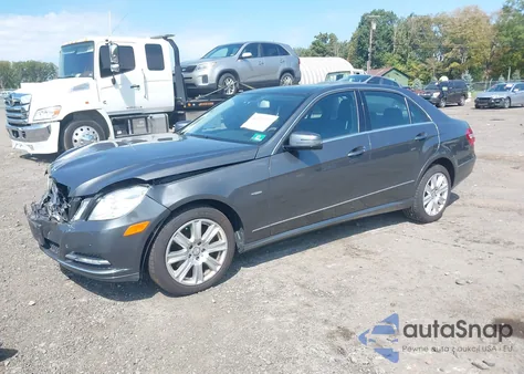 2012 Mercedes-Benz E 350 4Matic z USA, uszkodzony, nr VIN WDDHF8JB0CA617158